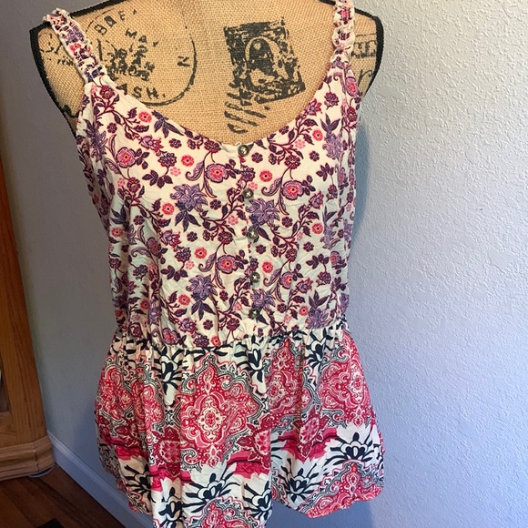 Maurices Tops - NWOT cute summer shirt from Maurice’s